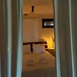Nyaraló Thalantheia House *