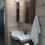 Nyaraló Thalantheia House *